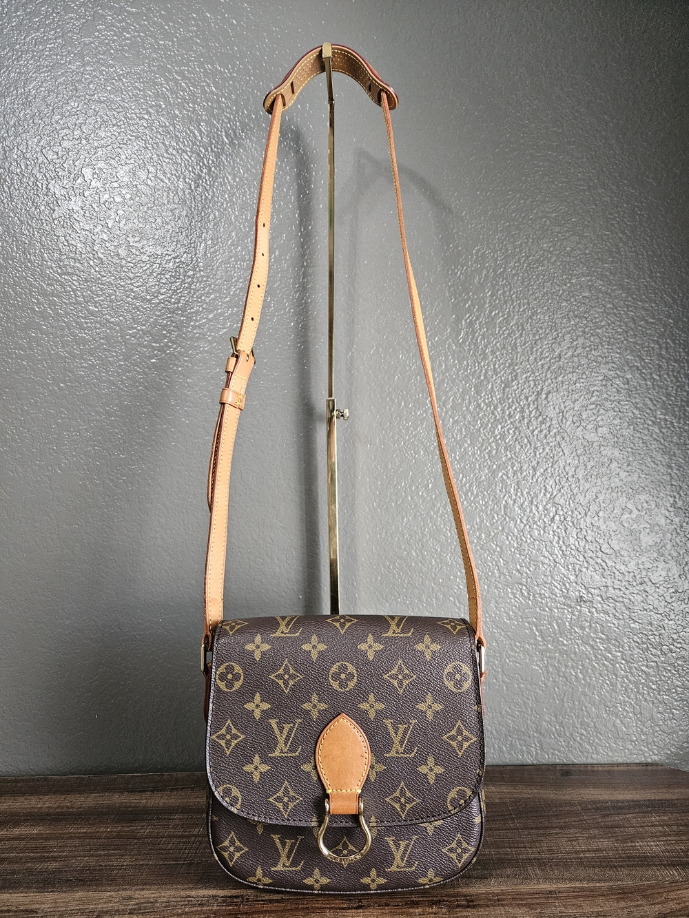 Authentic Louis Vuitton Vintage Saint Cloud PM Monogram Canvas Crossbody 1994